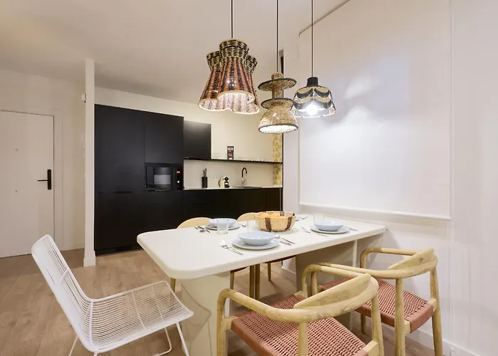 Moon Aparthotel 3*